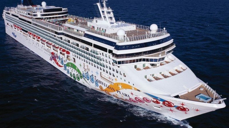 Back to the Caribbean: A Fresh Perspective on a Familiar Paradise (and Our First Cruise!)